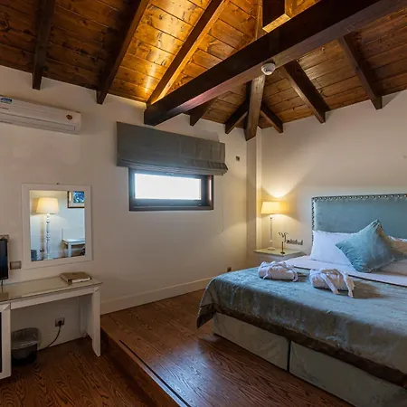 Nymfasia Ξενοδοχείο 5*