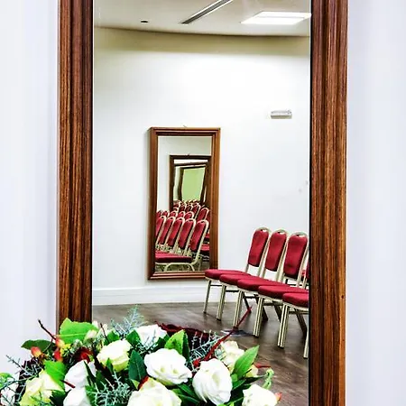 Nymfasia Ξενοδοχείο 5*